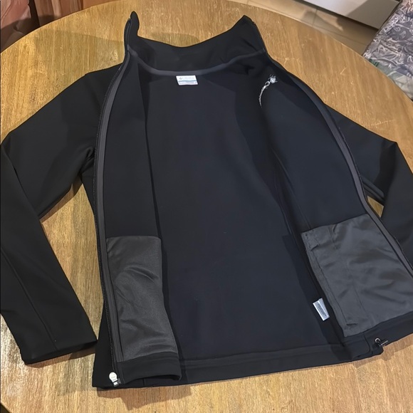 Women’s Columbia Omni-Shield Soft Shell Jacket Size Medium - Picture 6 of 7